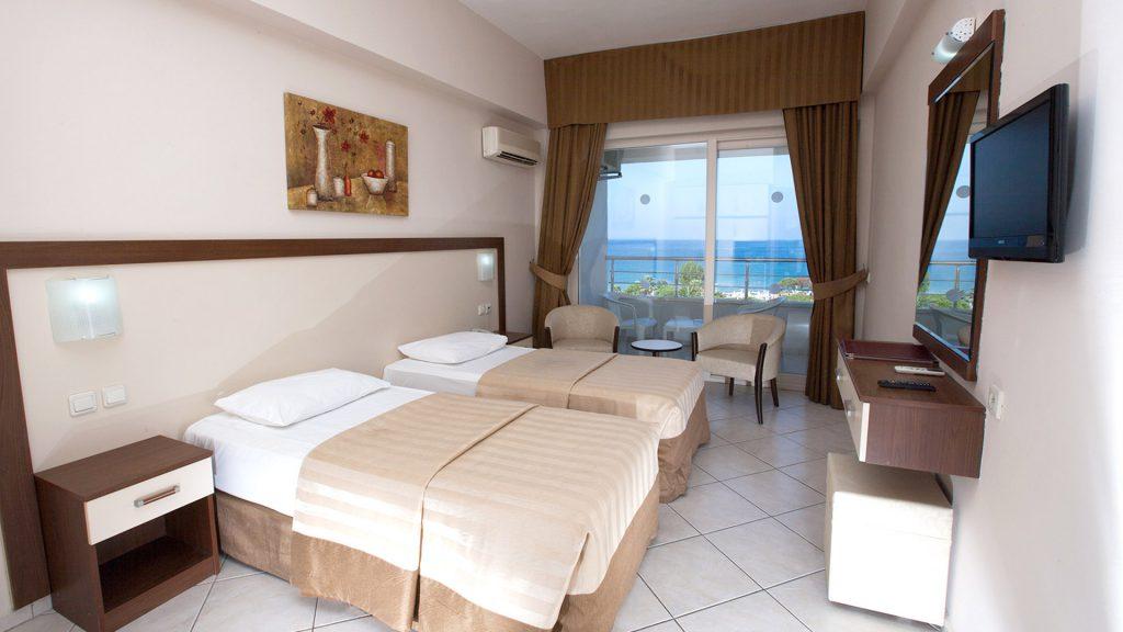 Batihan Beach Resort & Spa Kusadası Exteriör bild