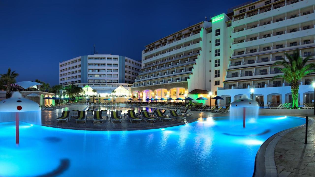 Batihan Beach Resort & Spa Kusadası Exteriör bild