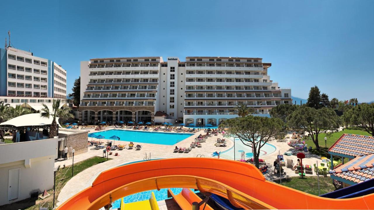 Batihan Beach Resort & Spa Kusadası Exteriör bild