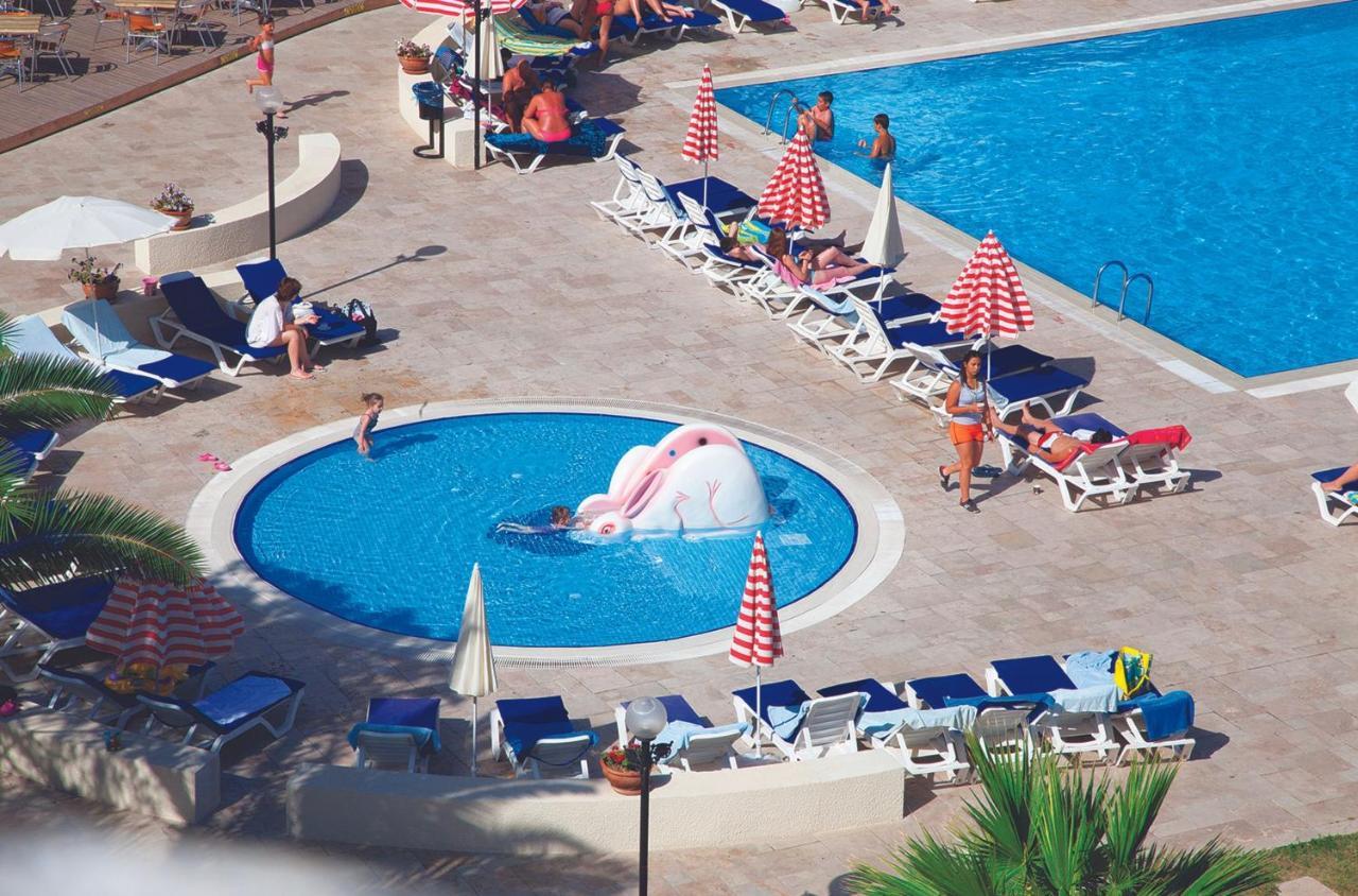 Batihan Beach Resort & Spa Kusadası Exteriör bild
