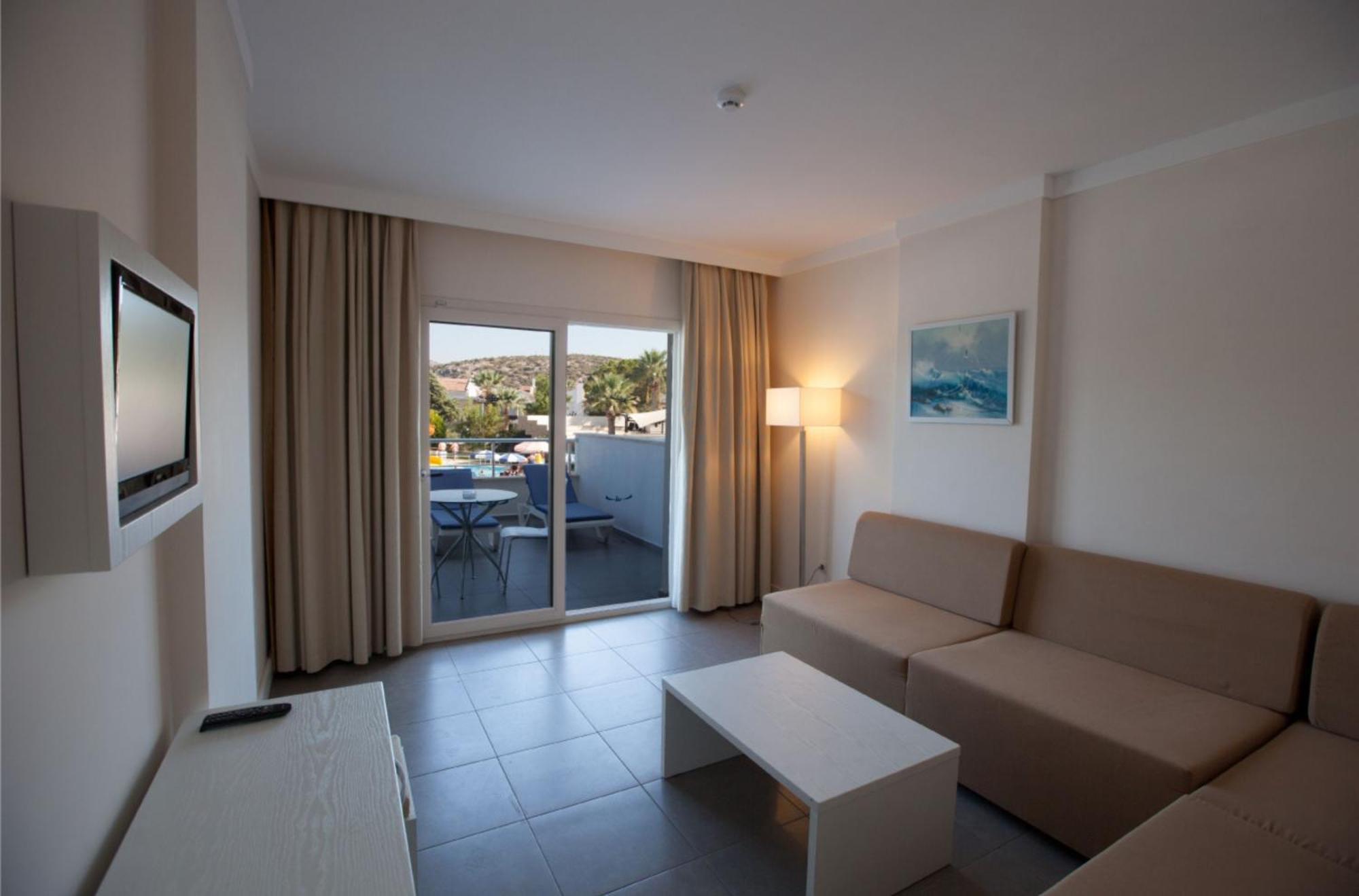 Batihan Beach Resort & Spa Kusadası Exteriör bild