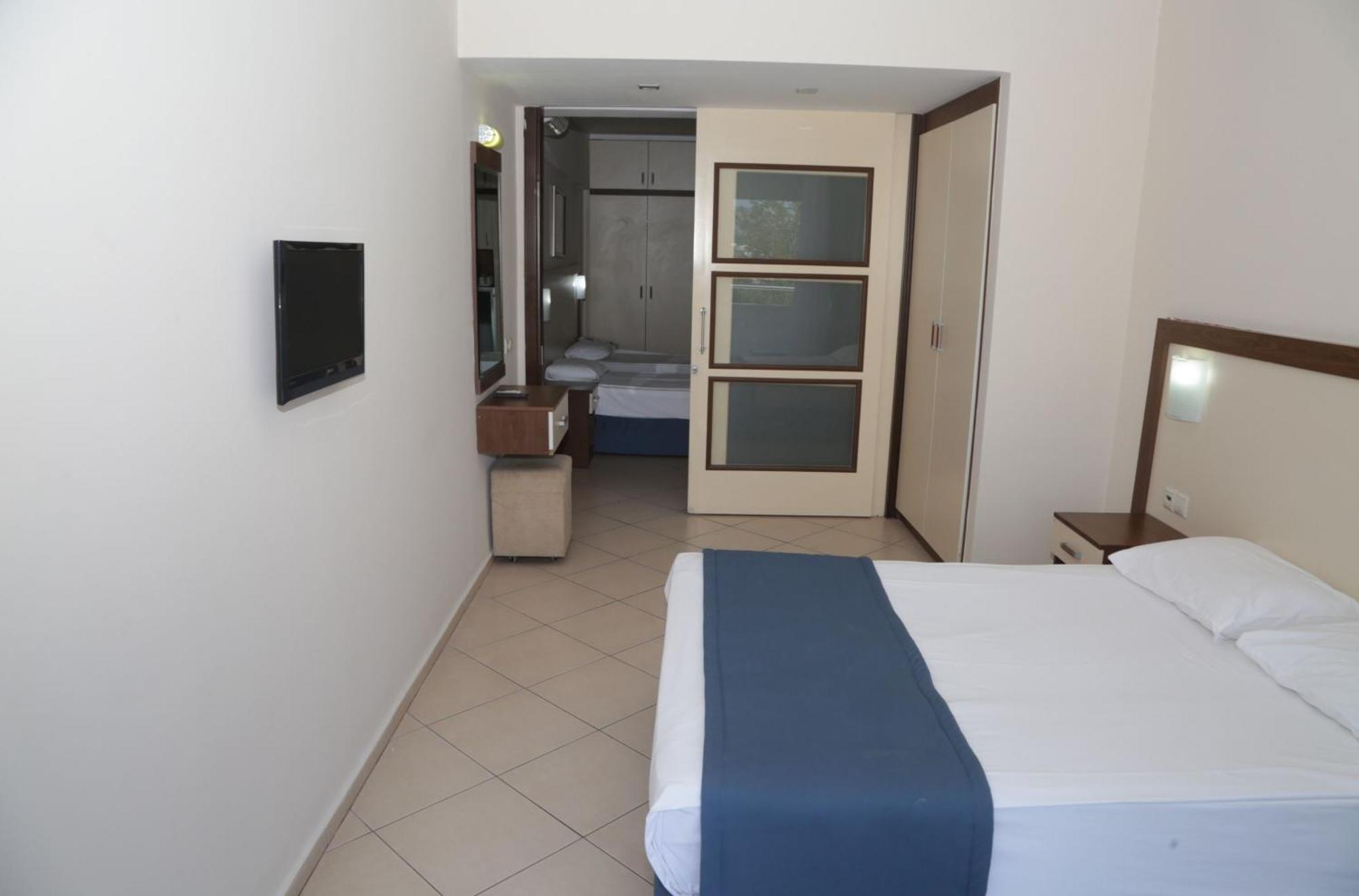 Batihan Beach Resort & Spa Kusadası Exteriör bild