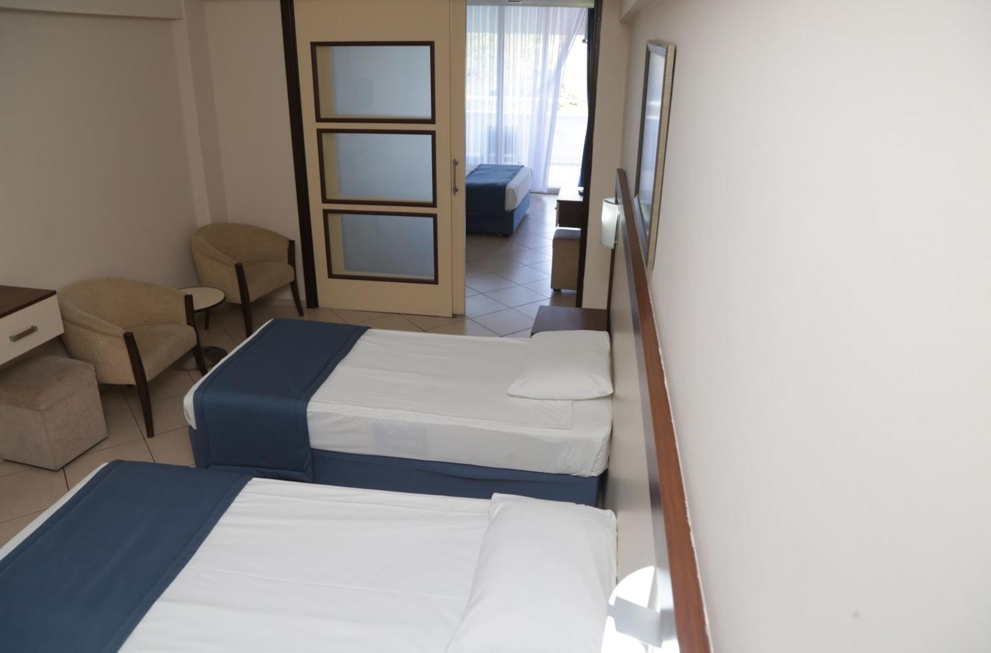 Batihan Beach Resort & Spa Kusadası Exteriör bild